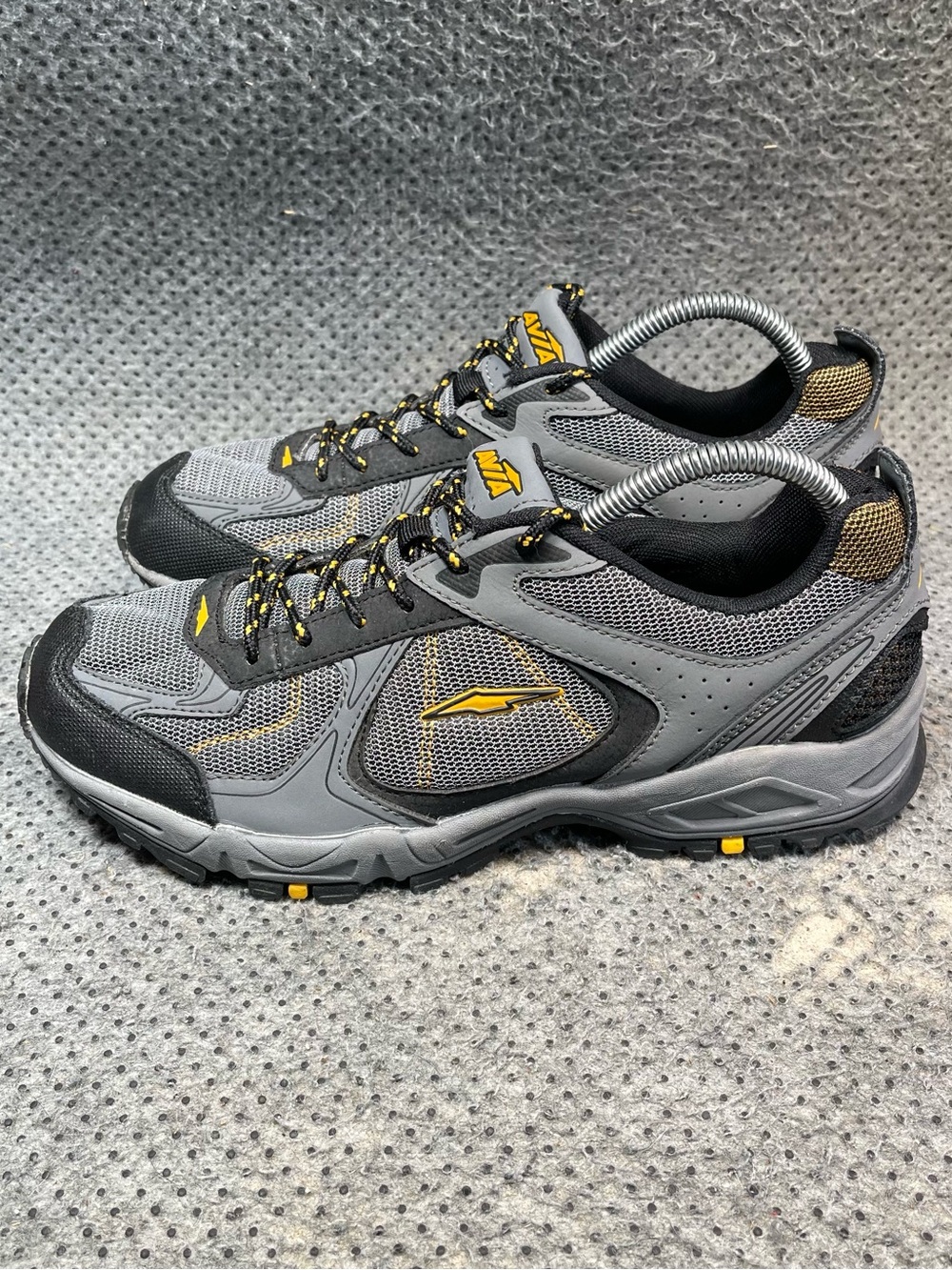Avia Grey Yellow Mesh Hiking Shoes Size 8 Men’s